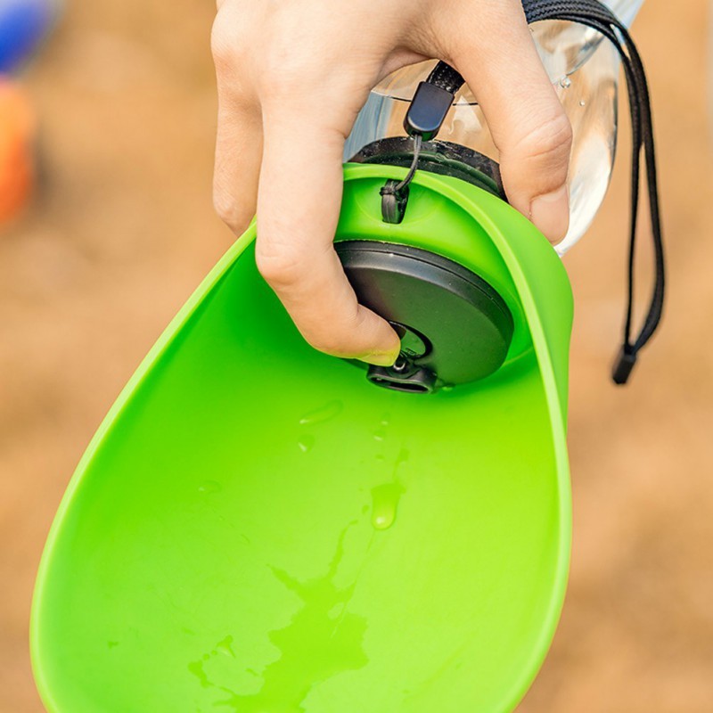 680ml portable dog water bottle with drinking trough